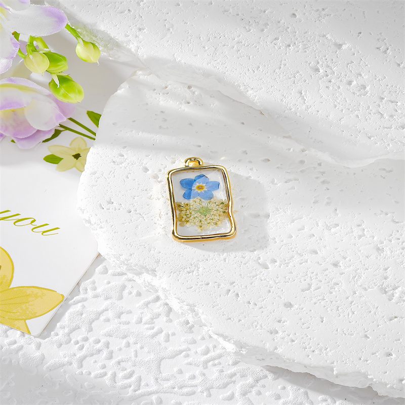 夏スタイル 30 ピース/ロットカラー花コアジオメトリラウン - Men Accessories Locket のレビューと価格
