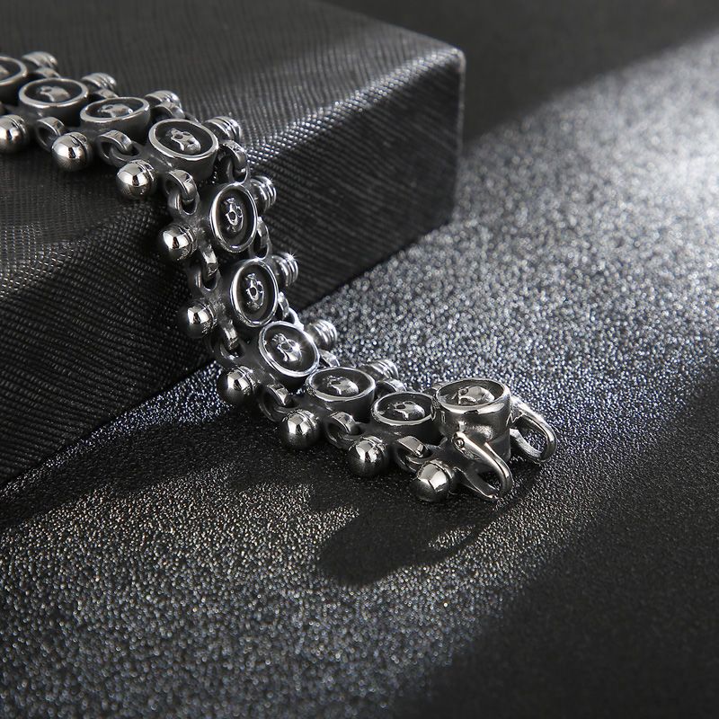 ​   新入荷 メンズ チタン製スカルブレスレット - ボー - Men'S Accessories Jewelry Brands のレビューと価格
