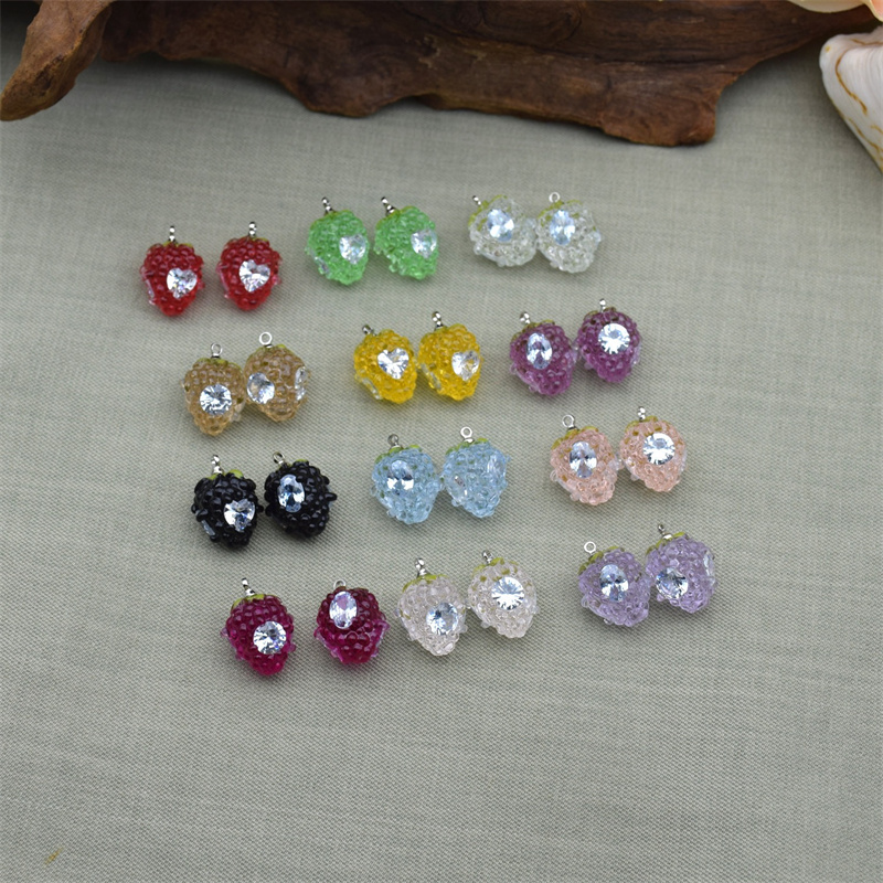 最小注文 20 ピース/ロットカラープリント漫画イチゴ形状樹 - Men Accessories Locket のレビューと価格